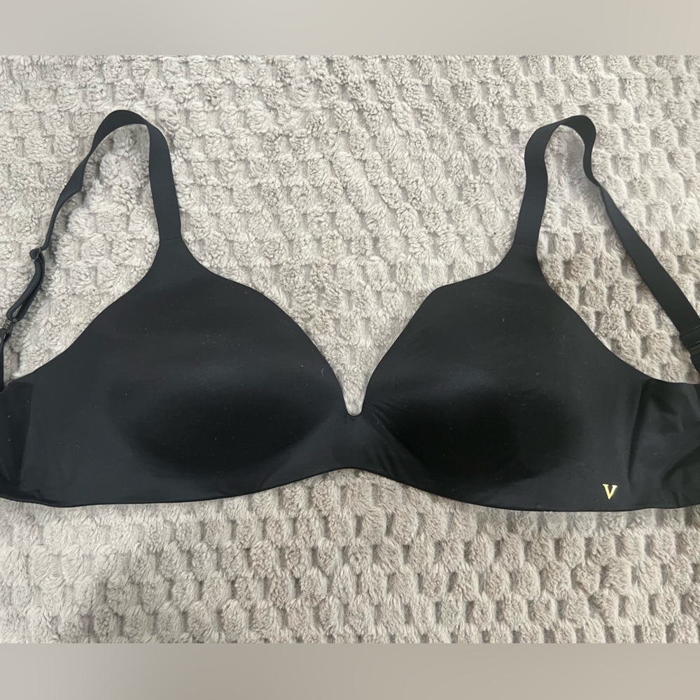 THE T-SHIRT
Lightly-Lined Wireless Bra